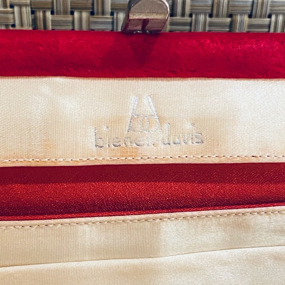 SOLD🌟3xHP🌟VTG 1960s Red Velvet Top Handle Clutch Rhinestone Accents B. Davis - Picture 8 of 15